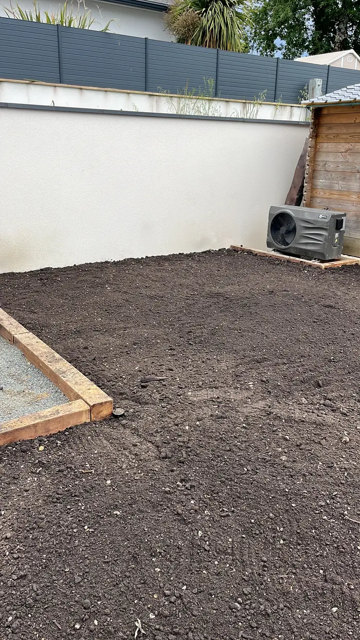 Chantier de terrassement par LGB Paysage près de Bordeaux (8)